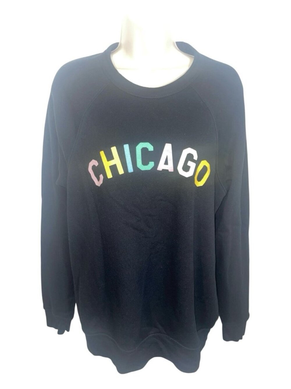 BELLA + CANVAS Women's Size Medium Black CHICAGO Graphic Sweatshirt